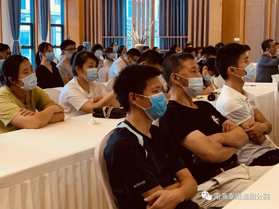 我院组织举办疫情常态化防控院感知识培训，持续提升院感防控水平