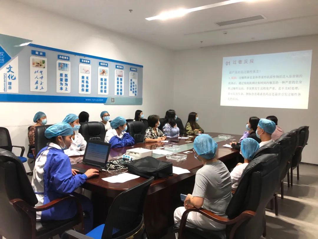 提高专业技术水平 ——南方医院泰成逸园分院开展护理操作规范培训
