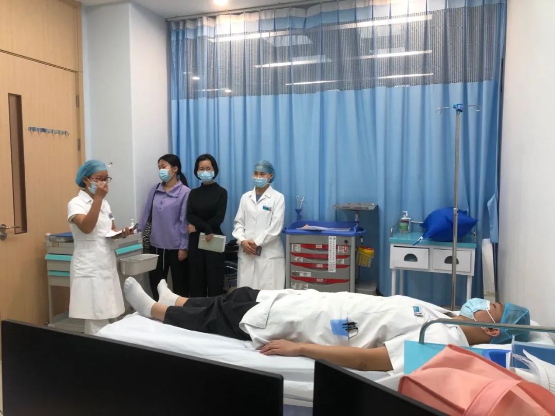提高专业技术水平 ——南方医院泰成逸园分院开展护理操作规范培训