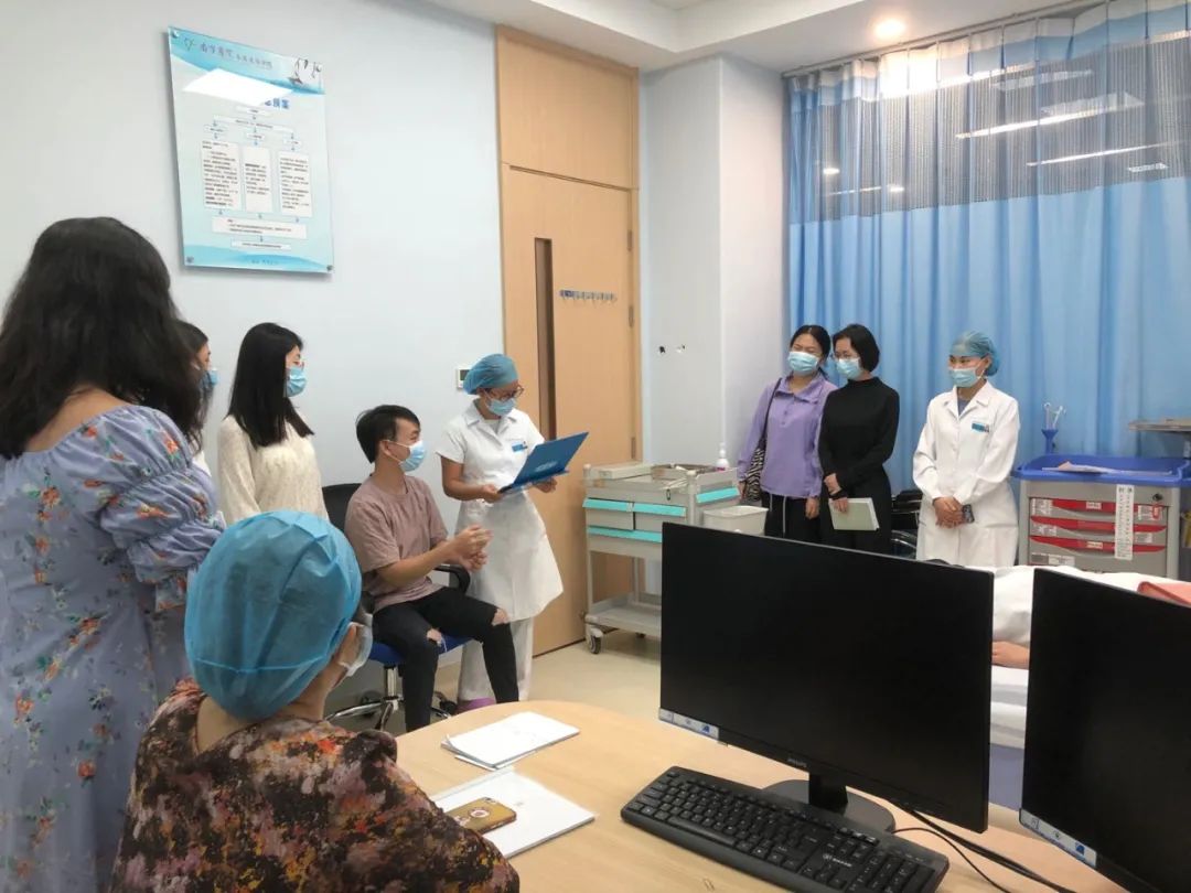 提高专业技术水平 ——南方医院泰成逸园分院开展护理操作规范培训