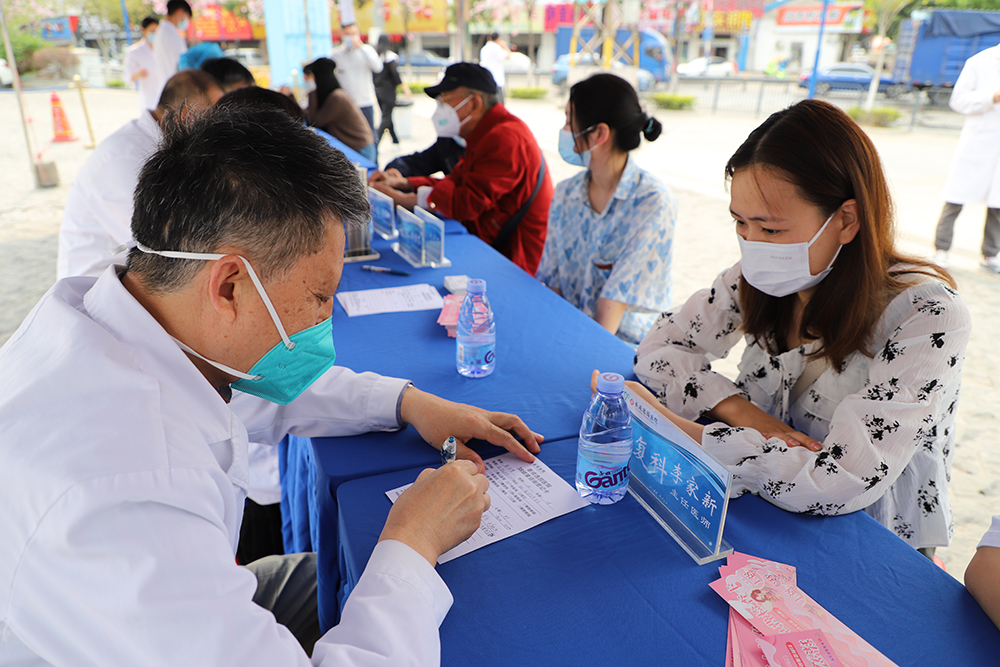 服务百姓  健康行动 | 泰成逸园医院继续开展多学科健康咨询活动