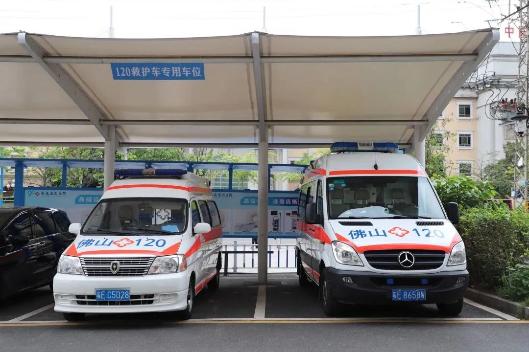 再添屏障 护佑生命 | 泰成逸园医院新增救护车正式投入使用