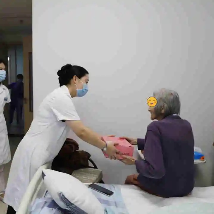 浓情中秋·温暖传递！泰成逸园医院开展中秋节慰问系列活动