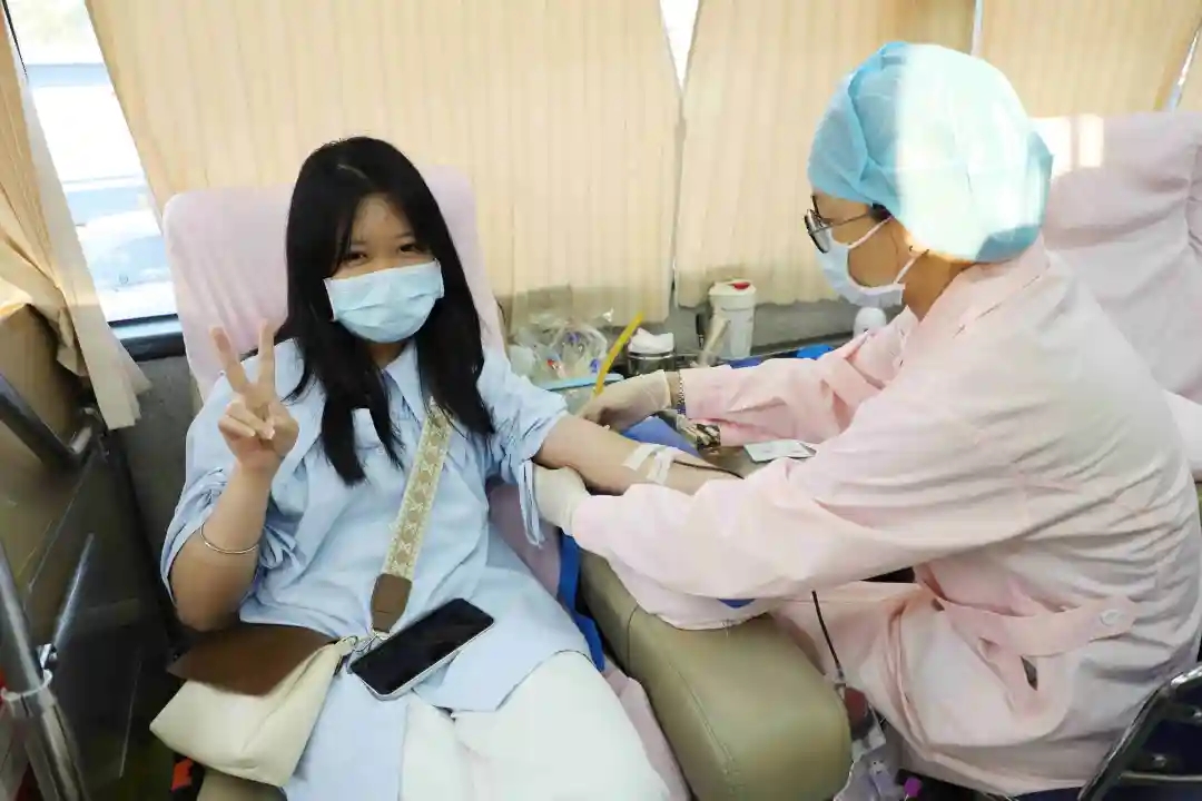 热血递温情，点滴聚爱心——泰成逸园医院献血活动诠释医者仁心