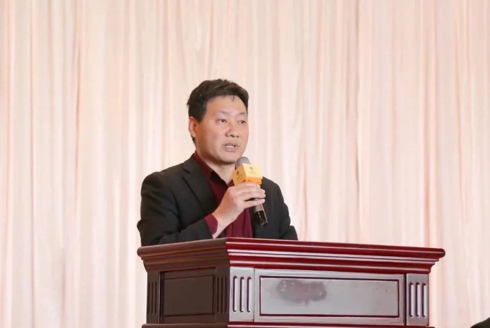 【携手同行 共启新程】泰成逸园医院热烈欢迎副院长兼ICU主任涂龙履新，共筑医院高质量发展新未来！