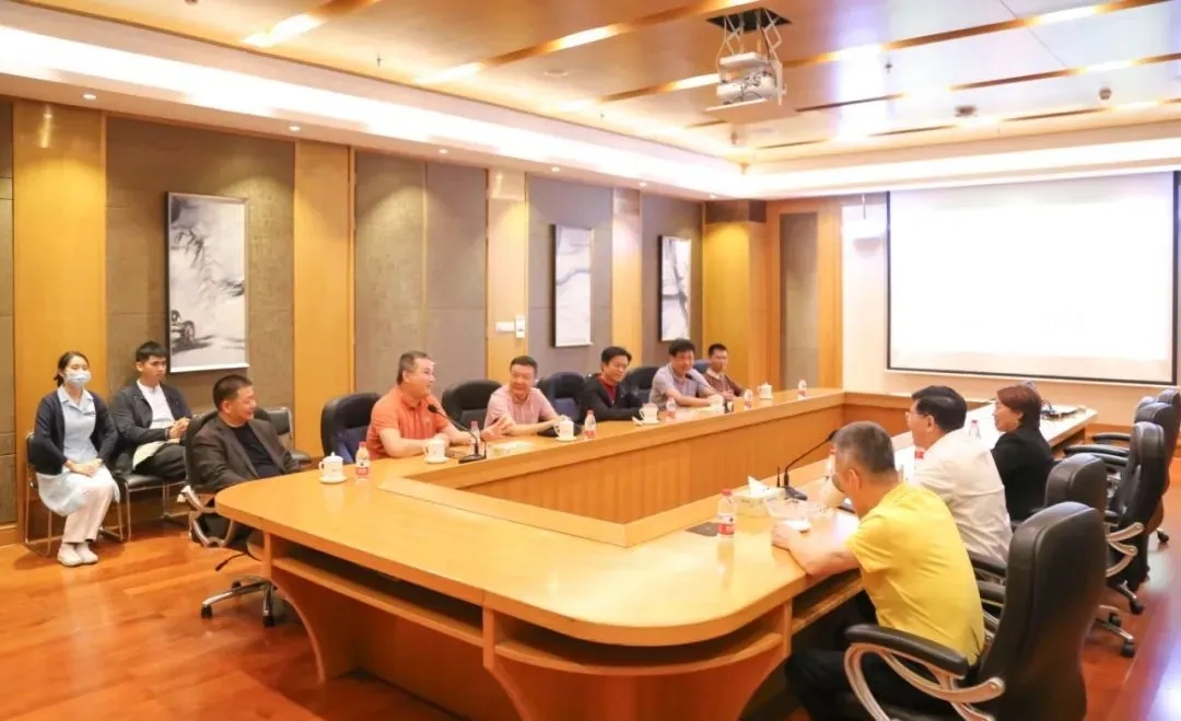 广东省医学会蓝秘书长一行莅临泰成逸园医院参观指导