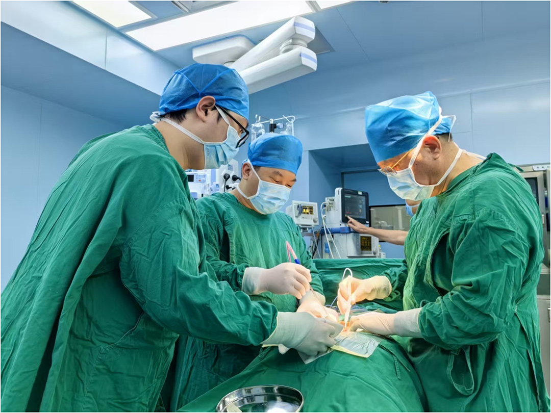 泰成医院骨外科成功实施一例椎间盘脱出髓核摘除手术